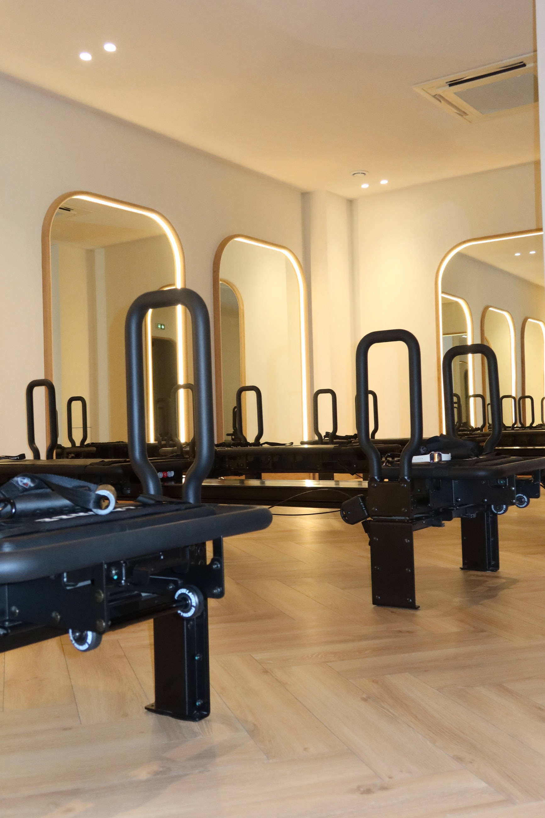 La salle et les machines Mini Pro du studio REFORME